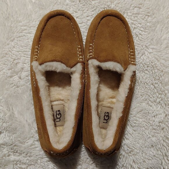 UGG Ansley Chestnut Suede Moccasin Slippers House Shoes Shearling lined Womens 9 - Picture 1 of 12